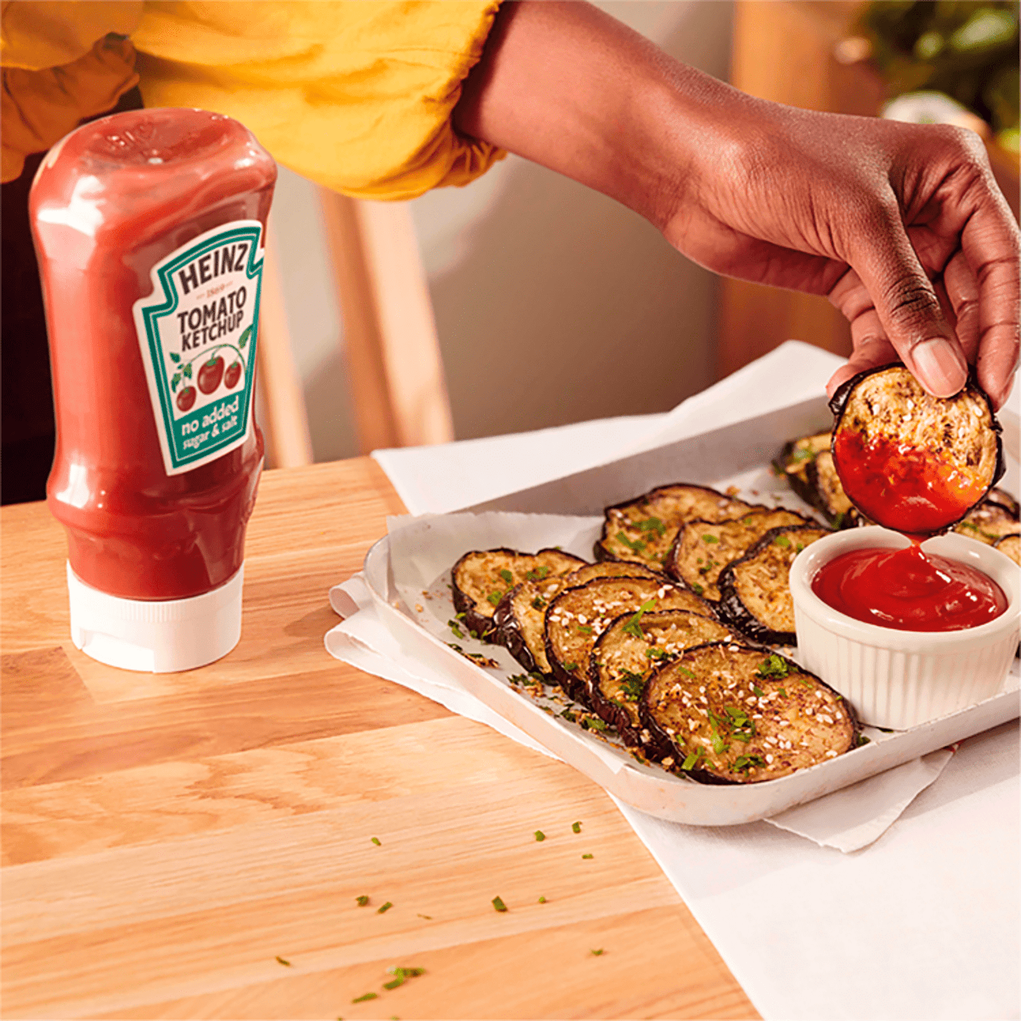 Heinz No Added Sugar & Salt Tomato Ketchup 425g - UK Food & Drink - 5000157140920