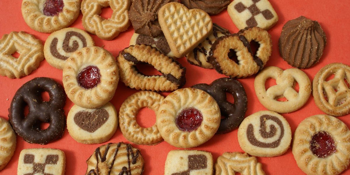BISCUITS & CRACKERS - UK Food & Drink