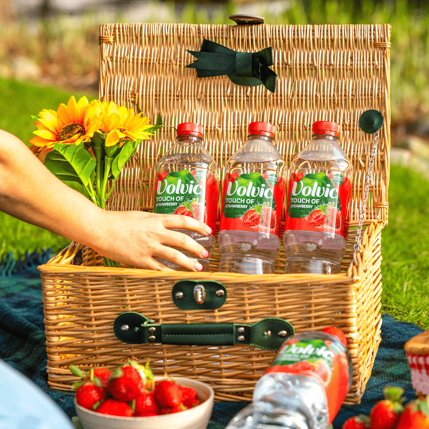 Volvic Touch of Strawberry 1.5L - UK Food & Drink - 3057640372858